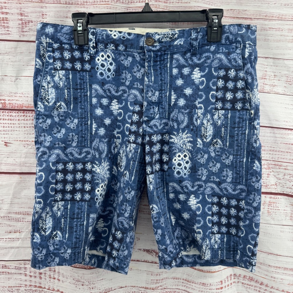 Tommy Bahama Shorts Mens 34 Blue Indigo Batik Patchwork Pineapple Casual Preppy